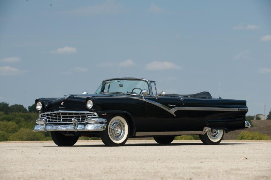  Ford Sunliner Convertible 1956 года  (фото 1 из 4)